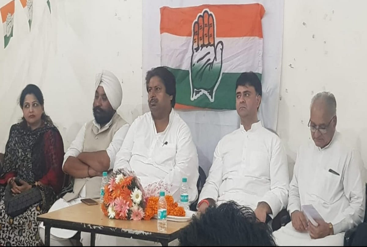 congress in jammu committee meeting said pdp bjp govt has not done any development in jammu kashmir