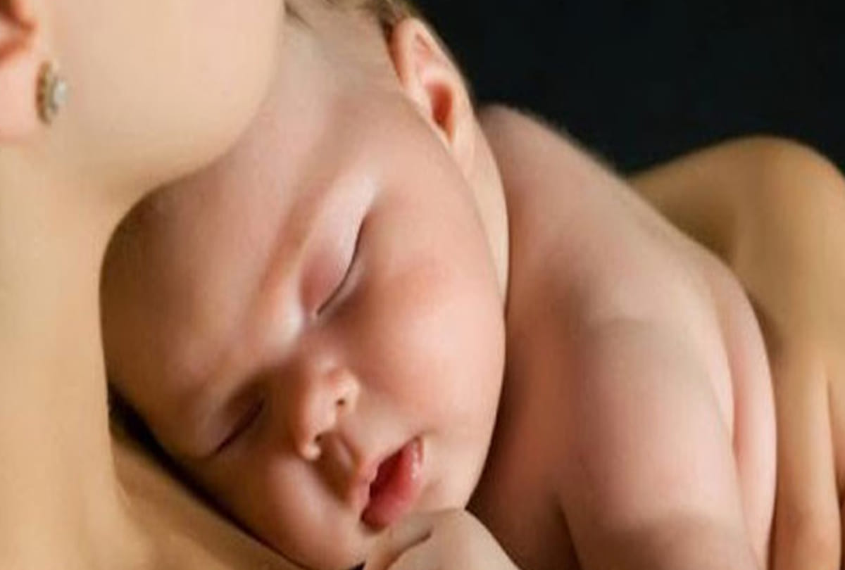Scientists find out why the newborn children brain is  small