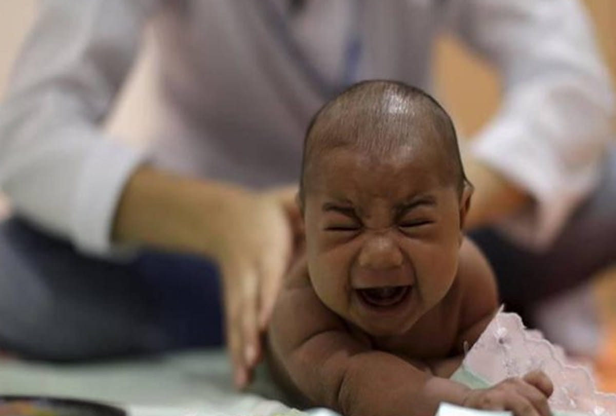 Scientists find out why the newborn children brain is  small