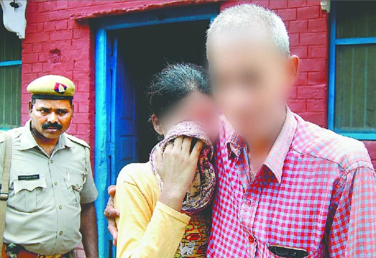 Girls were sent to a black and white cars, said a girl who ran away from shelter home