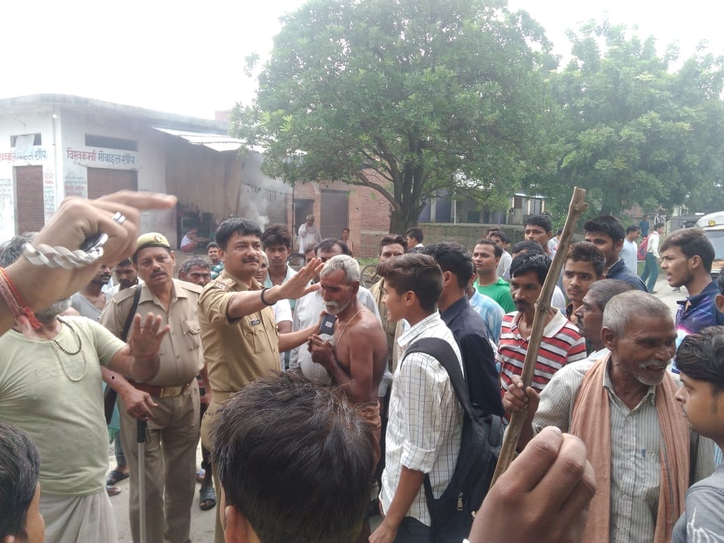 Sensation in Bhadohi after people see deadbody of cow