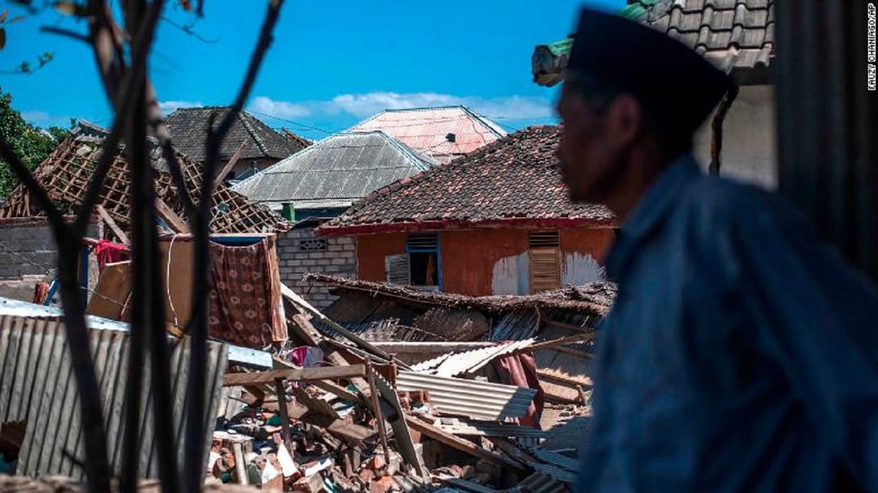 380 people killed in earthquake in Indonesia