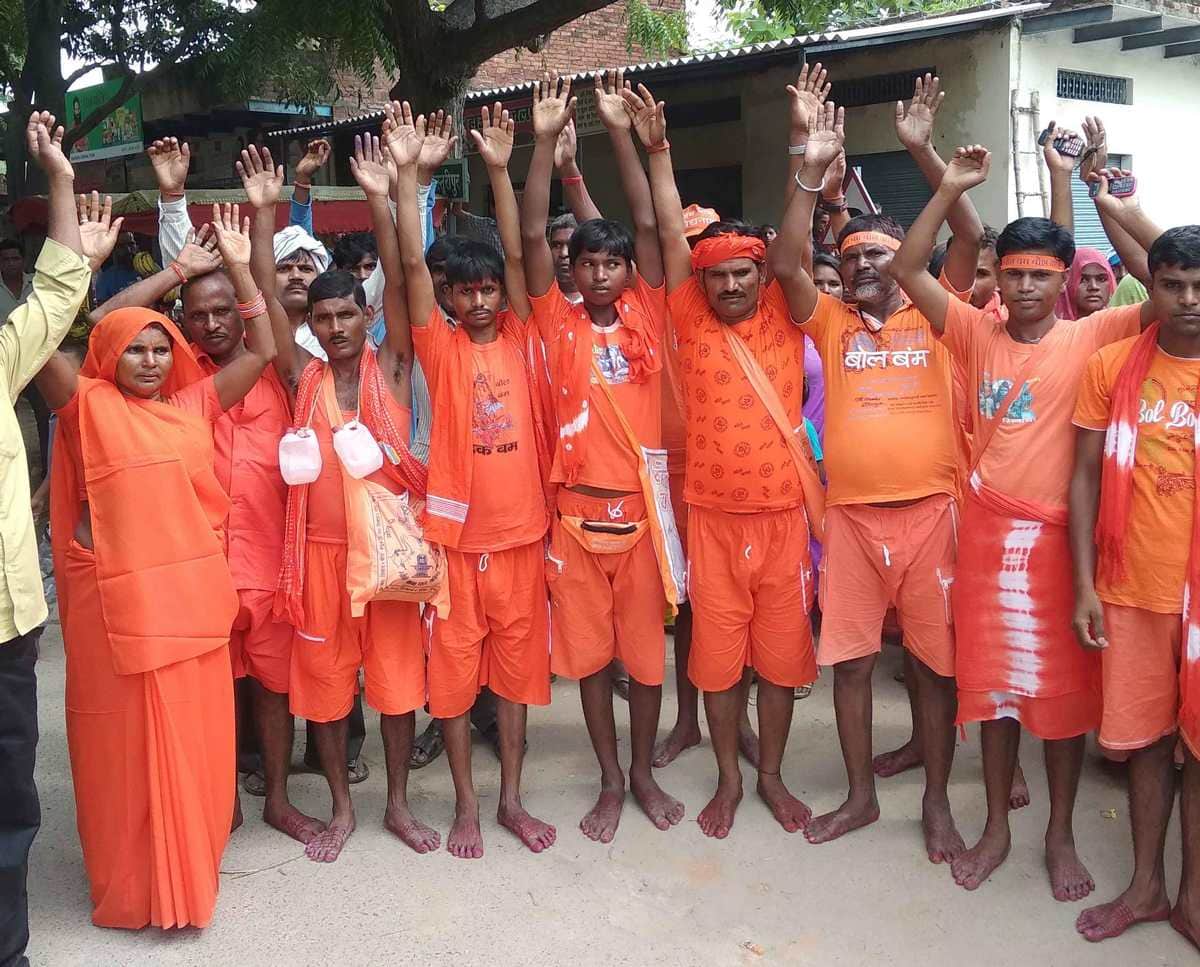 Three kanwariya injured in road accident in bhadohi