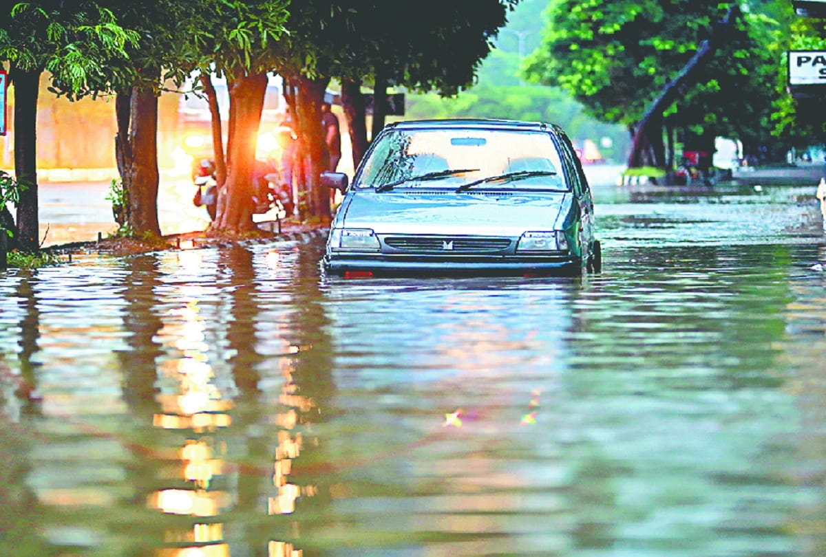 heavy rainfall in jammu region caused several difficulty for people 