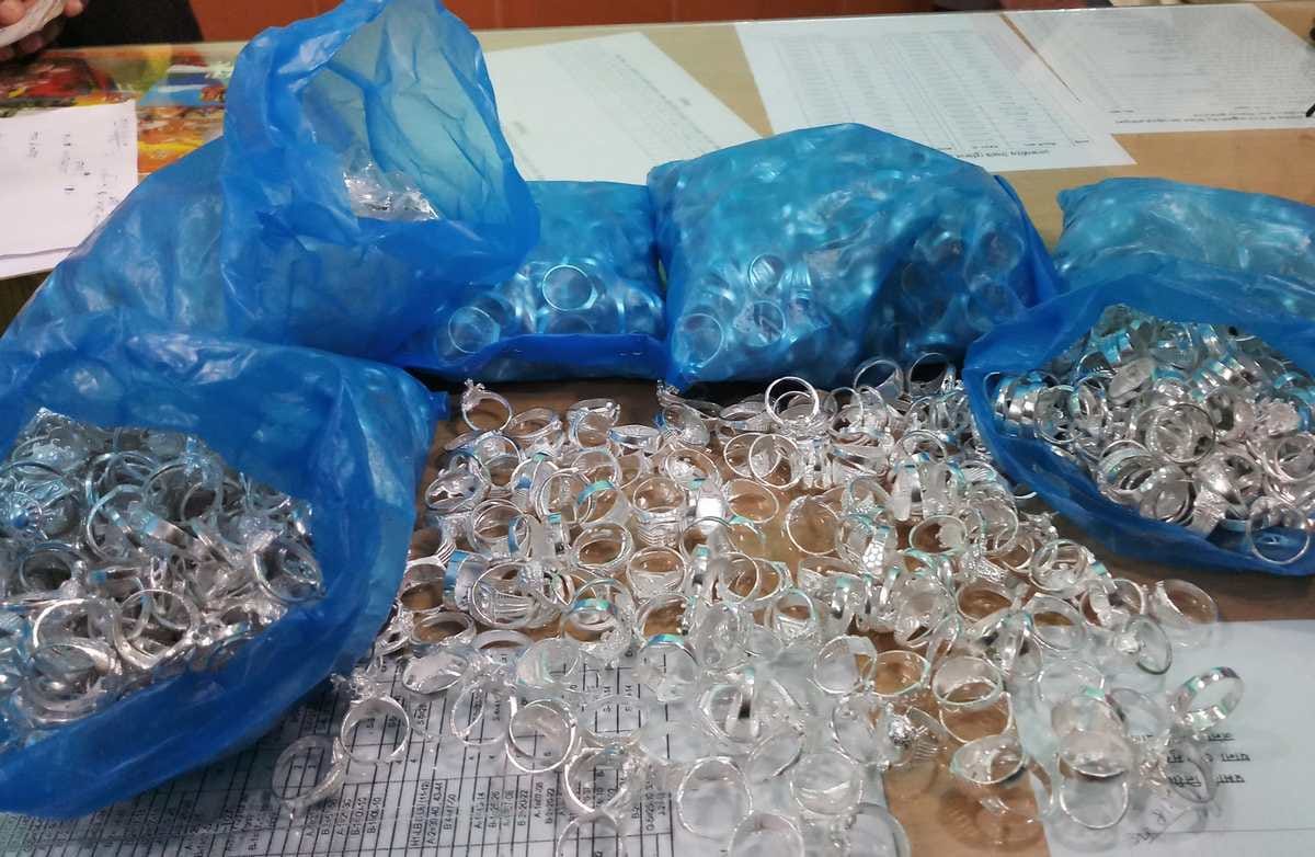 Two person police custody with silver at  PDDU nagar railway station