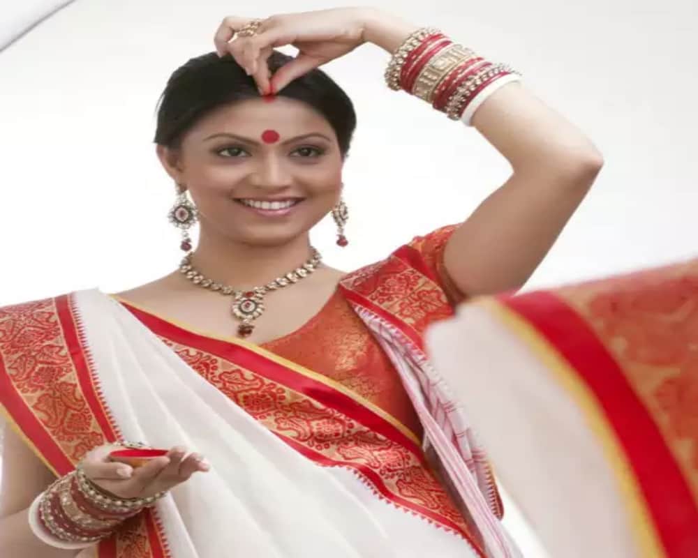 Sawan 2018: Know all about the 16 shringar of a woman and its importance of wearing in sawan month