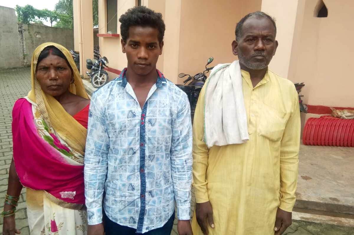 Minor boy return alive after six yeas at sonebhadra