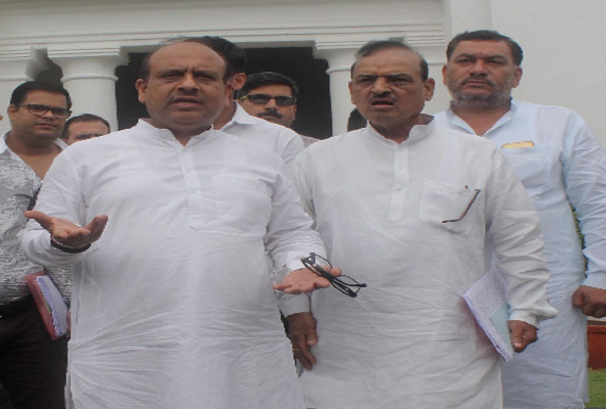  Ruckus in Delhi assembly on Bangladeshi infiltrators issue 