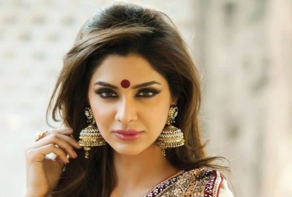 These are the 16 Makeup for Every Women should do in Navratri 2019