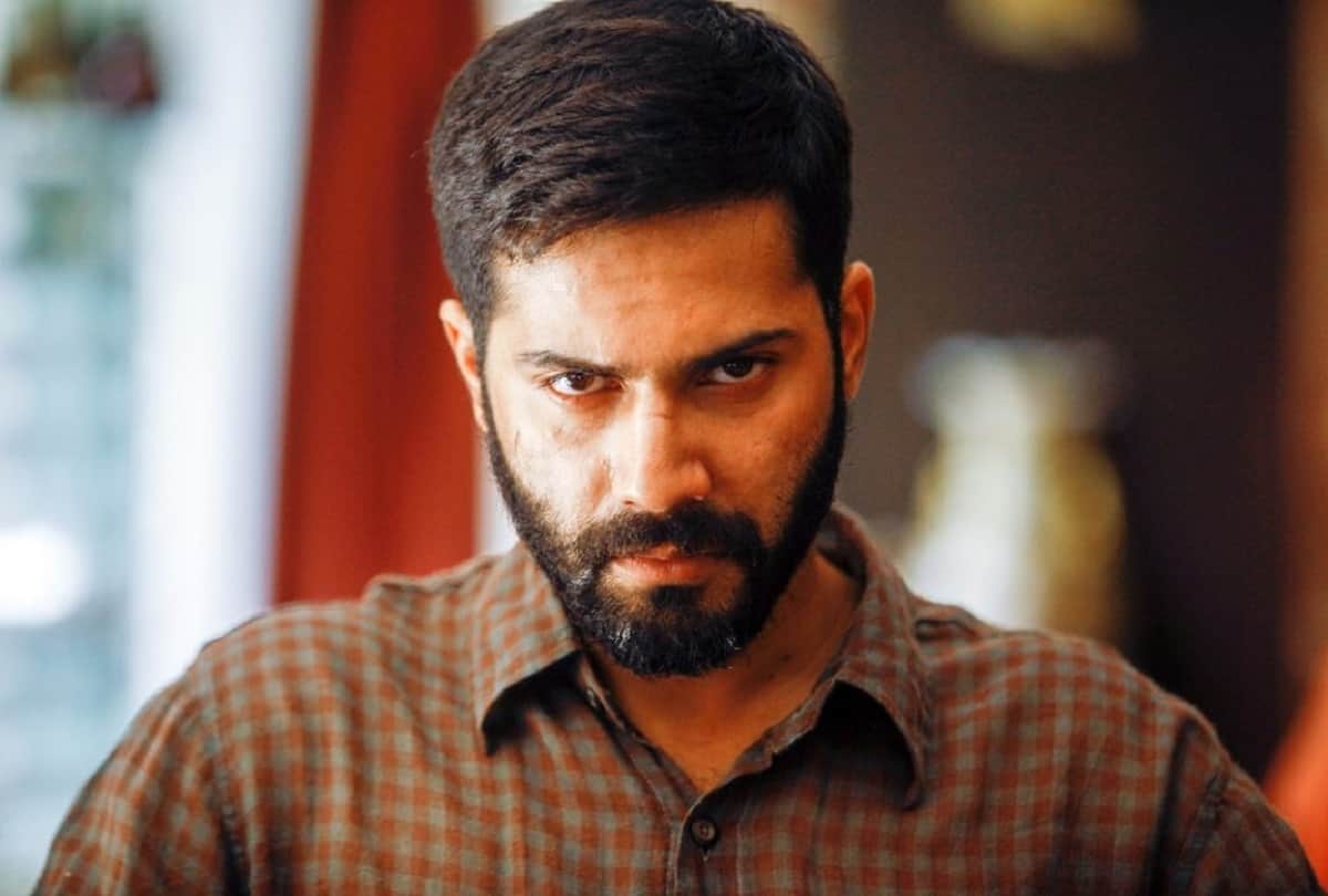 10 Bollywood Stars Who Went To Extremes For Their Movie Roles