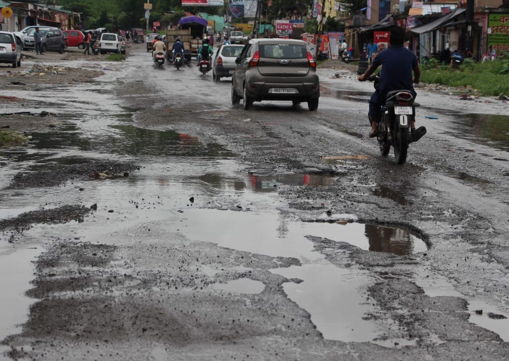 400 pit on 700 meter national highway 