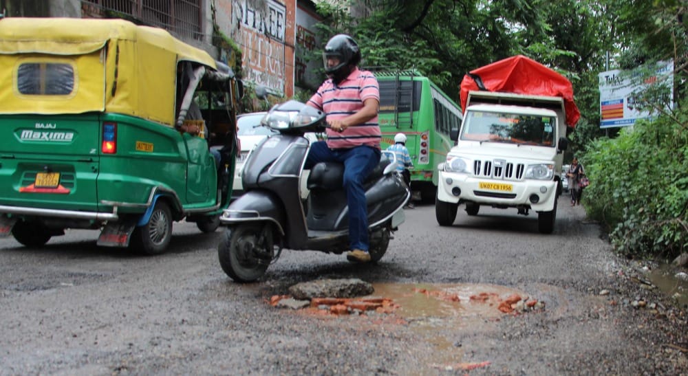 400 pit on 700 meter national highway 