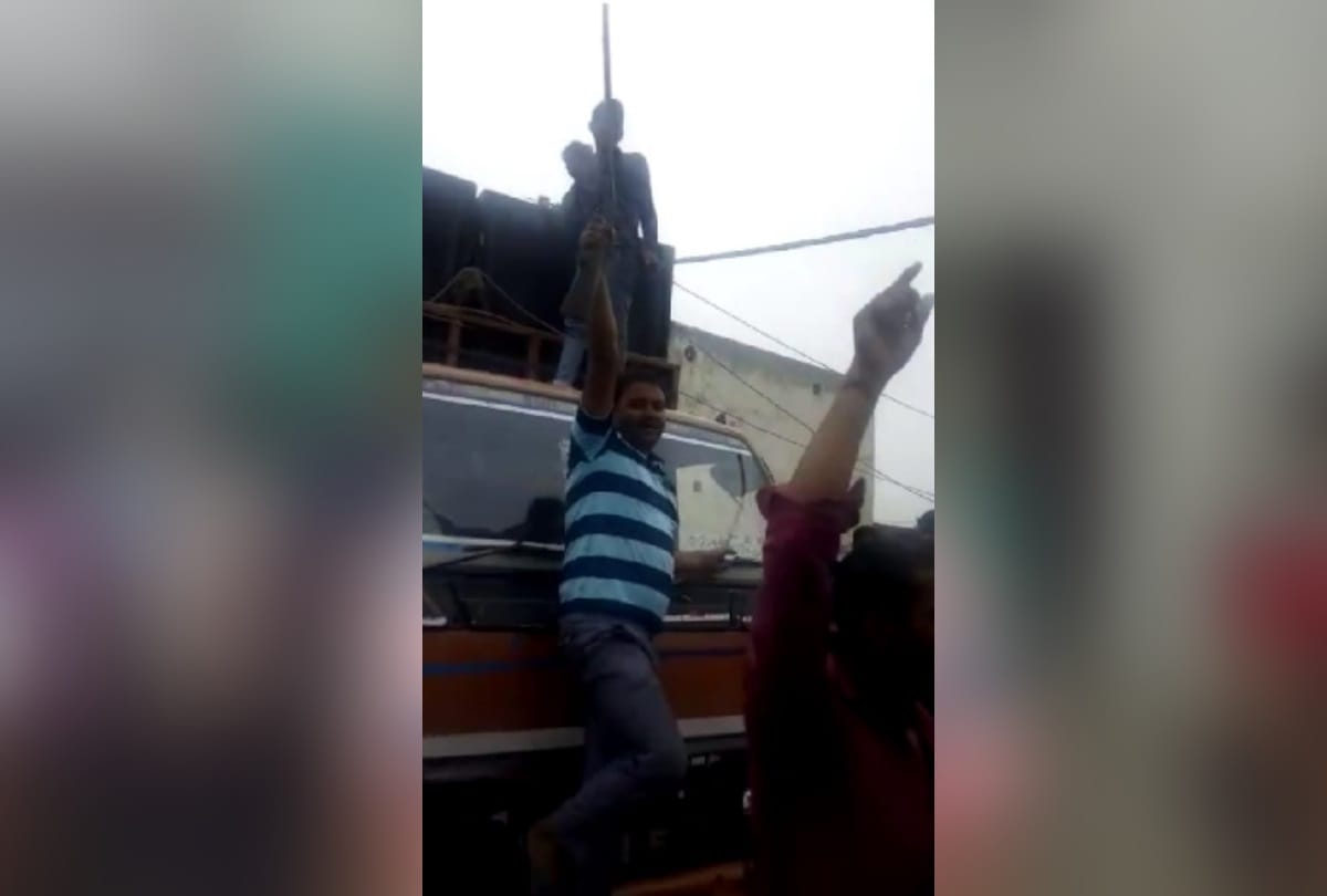 Controversy over dak Kawad in greater noida