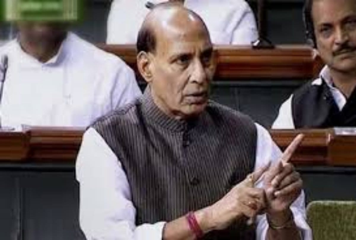 both house raised devaria shelter home case, rajnath singh praised yogi