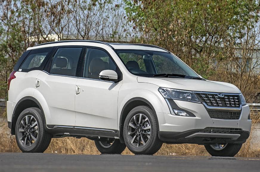 Mahindra XUV300, XUV500, TUV300, Marazzo and KUV100 NXT is available on Discount upto rs 81,500