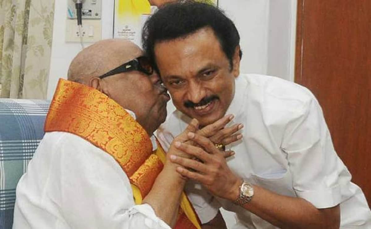 tollywood stars sad tweets on m karunanidhi death