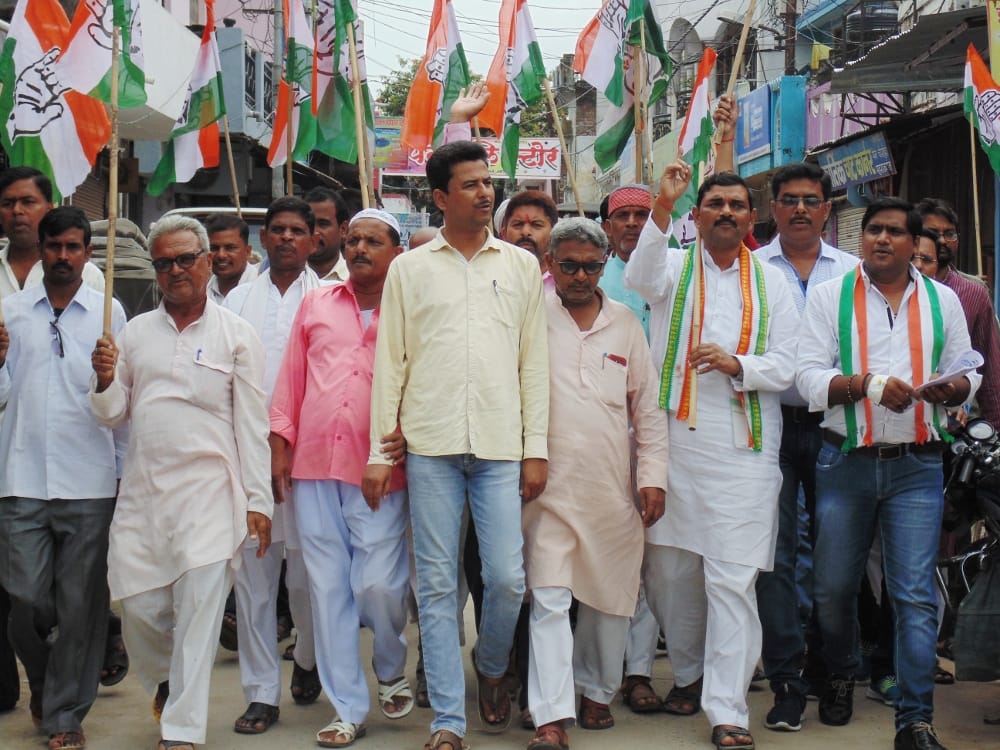 Protest against protest against power cuts