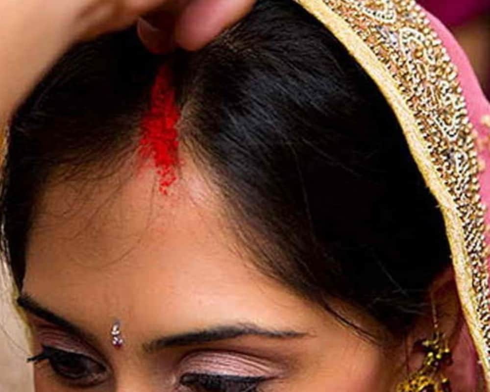 These are the 16 Makeup for Every Women should do in Navratri 2019
