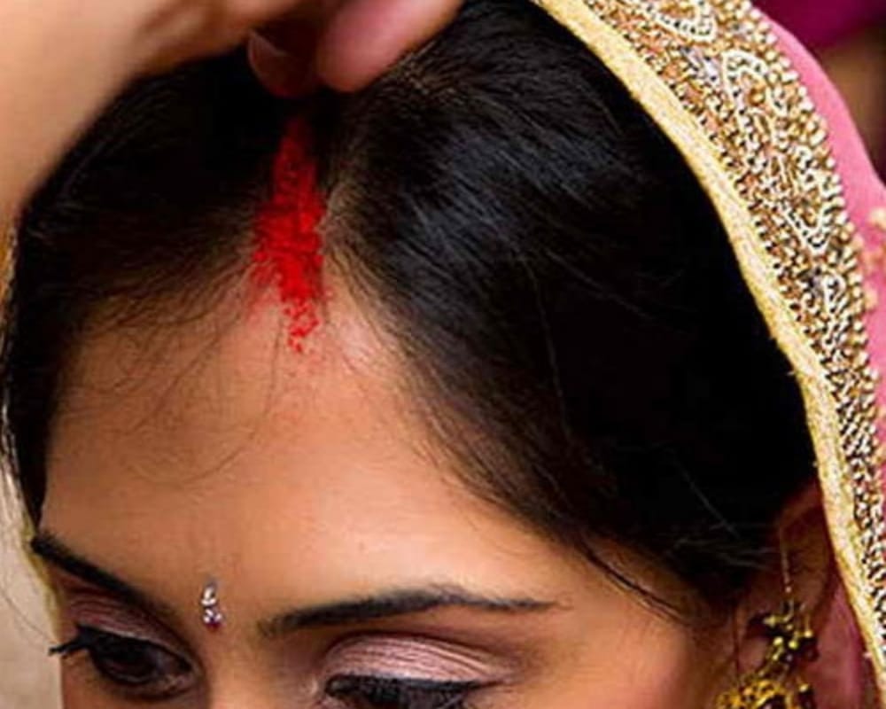 These are the 16 Makeup for Every Women should do in Navratri 2019