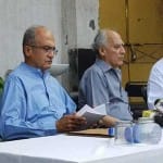 नई दिल्ली में राफेल सौदे को लेकर प्रेस वार्ता करते वरिष्ठ वकील प्रशांत भूषण, पूर्व केंद्रीय मंत्री अरुण शौरी और यशवंत सिन्हा।