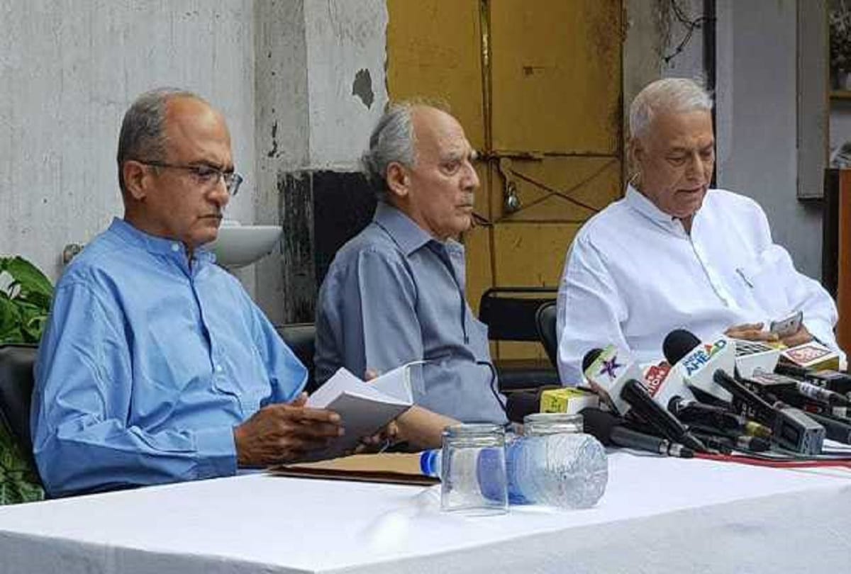 Rafale Defence Scandal: Shourie, Sinha and Bhushan surrounded Modi government