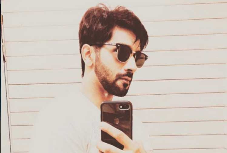 Amrish Puri Grandson Vardhan puri set to entry in bollywood