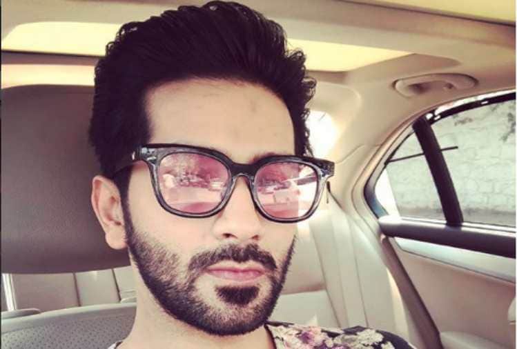 Amrish Puri Grandson Vardhan puri set to entry in bollywood