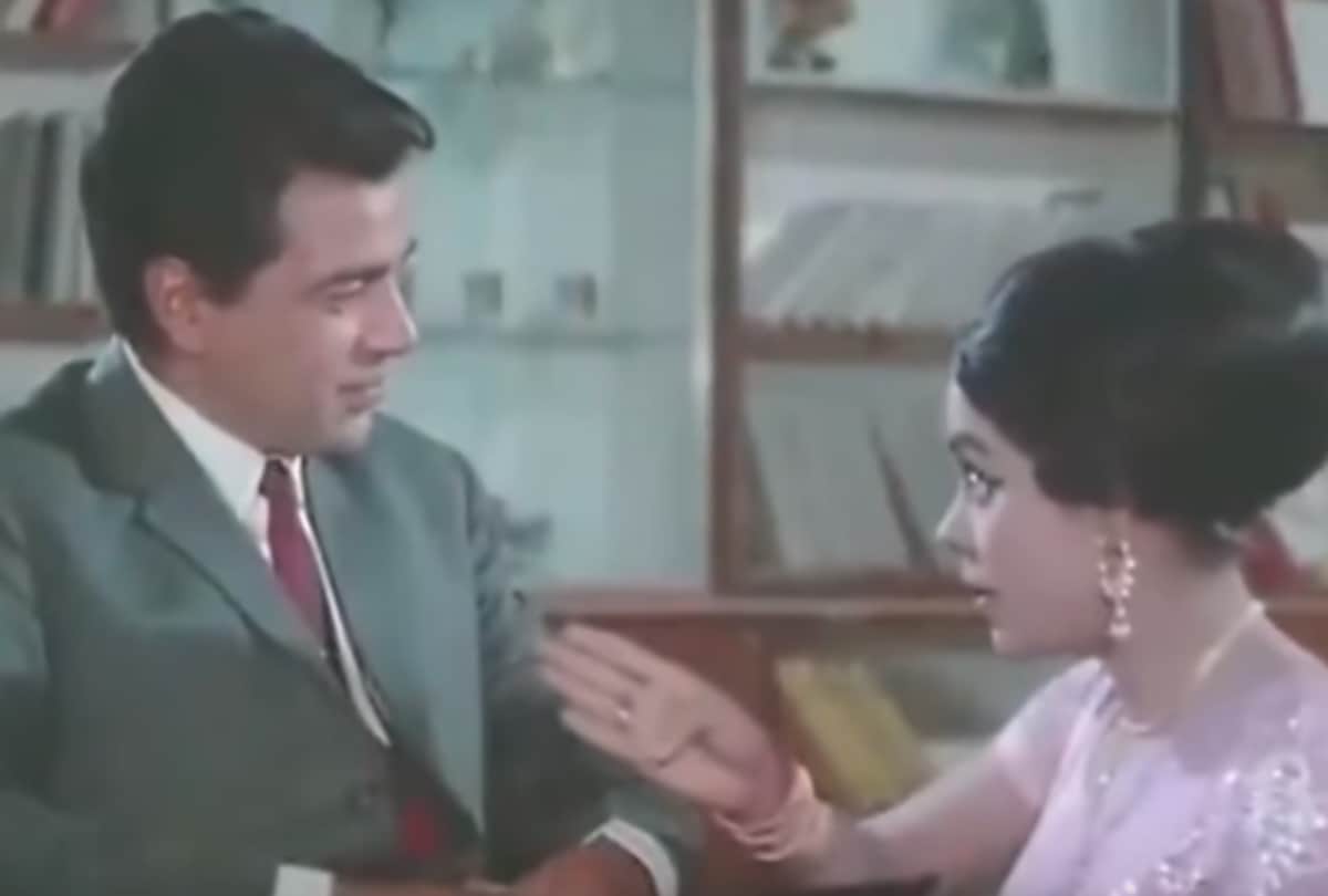 Independence Day Purab aur Paschim to Check De India 8 Bollywood film stars played spy coach role