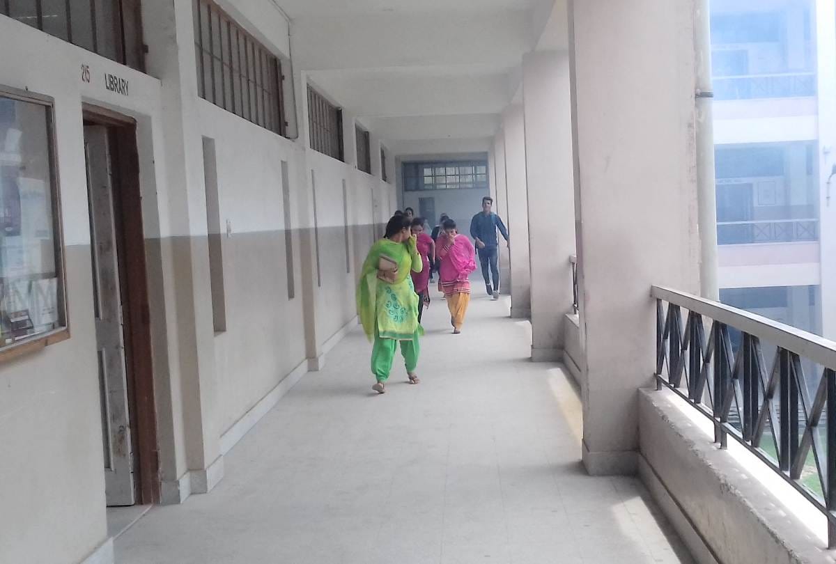 dengue in bilaspur degree college students and staff employees