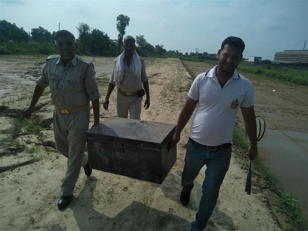 Police Dull, Thieves at Work