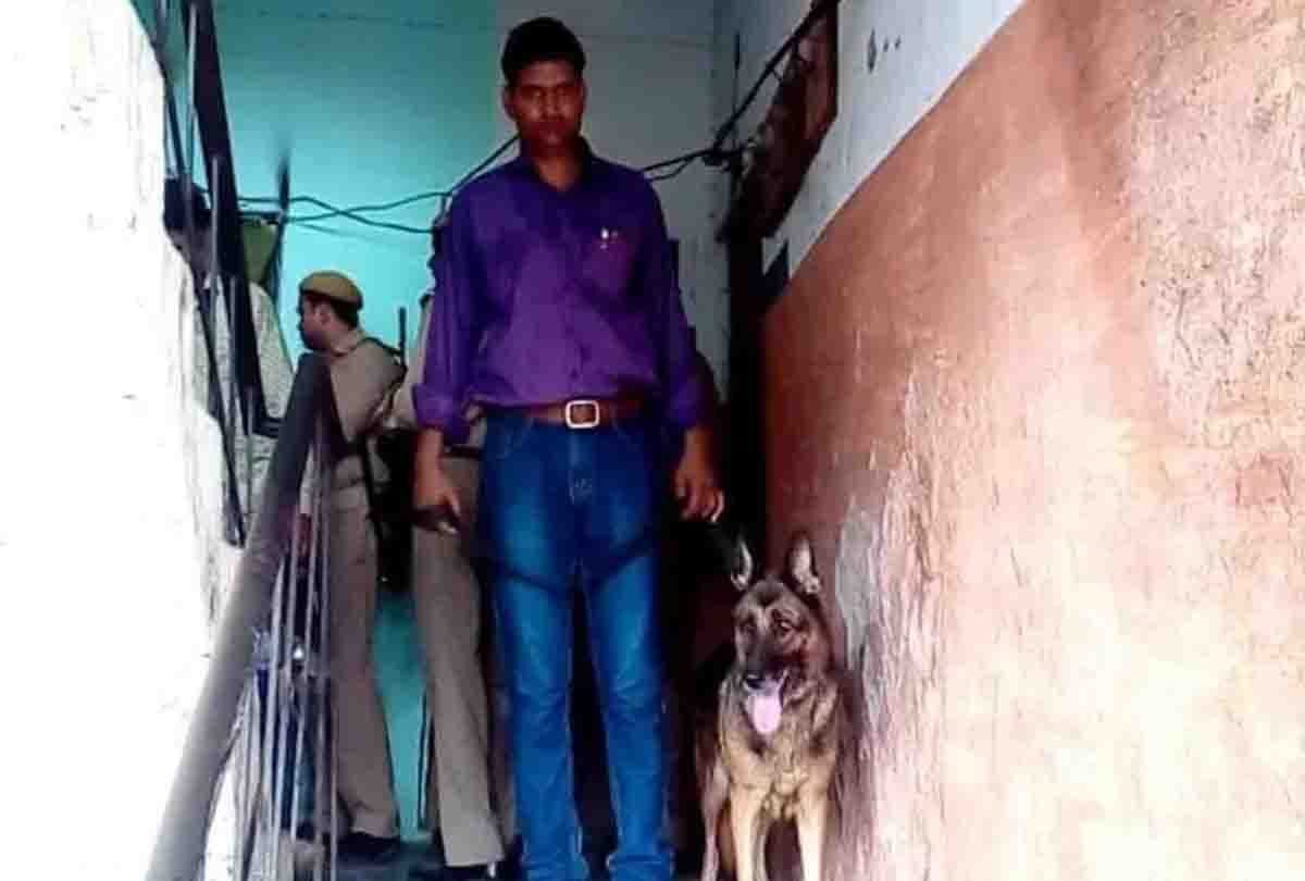 man murdered three girls and woman with help of his friends in etawah