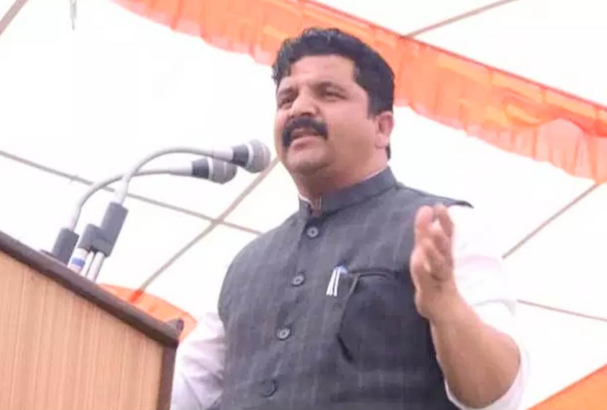 Himachal vidhan sabha deputy speaker hans raj privilege motion notice to DC and SDM chamba