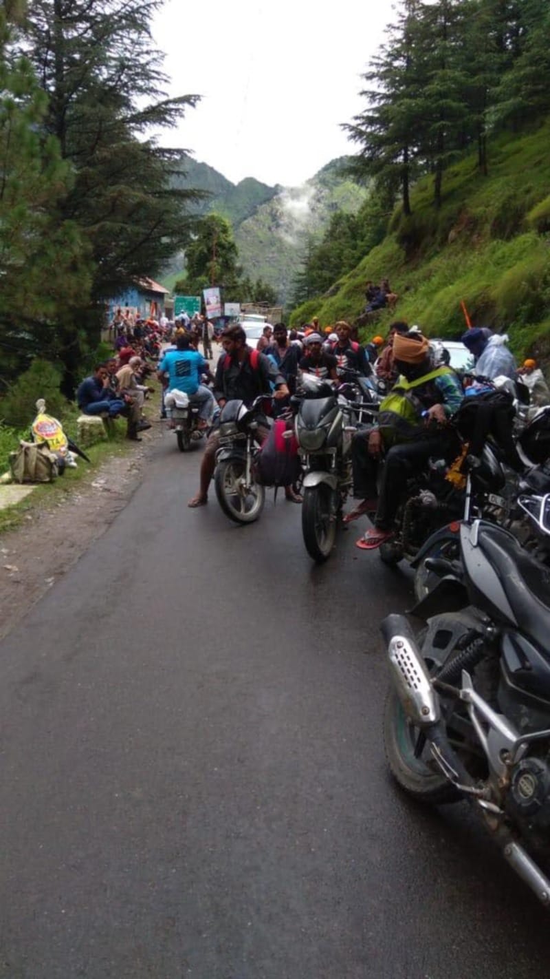rock broken in badrinath highway at jogidhara