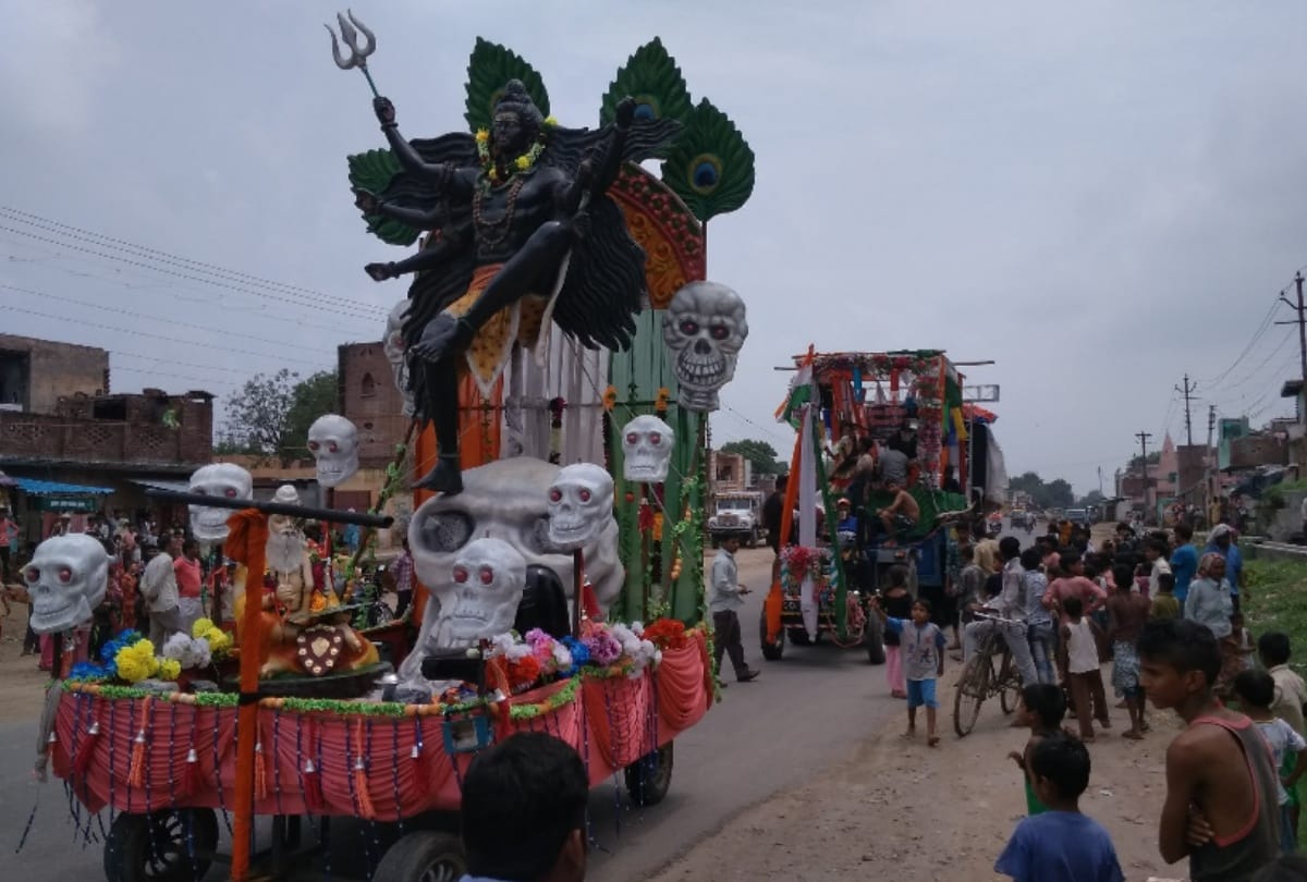 kaavar yaatra me naye naye roop dekhne ko mil rahe