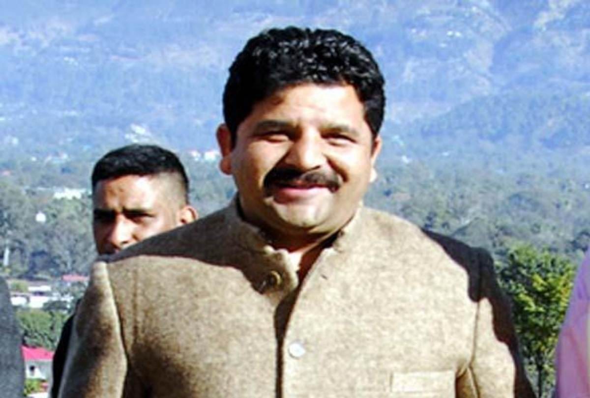 Himachal vidhan sabha deputy speaker hans raj privilege motion notice to DC and SDM chamba