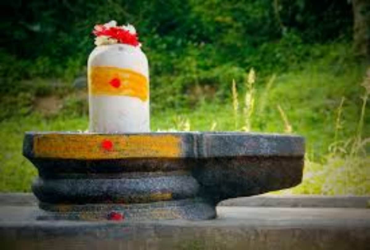 shivaratri 2018 what to wear while performing rituals and prayers to Lord Shiva