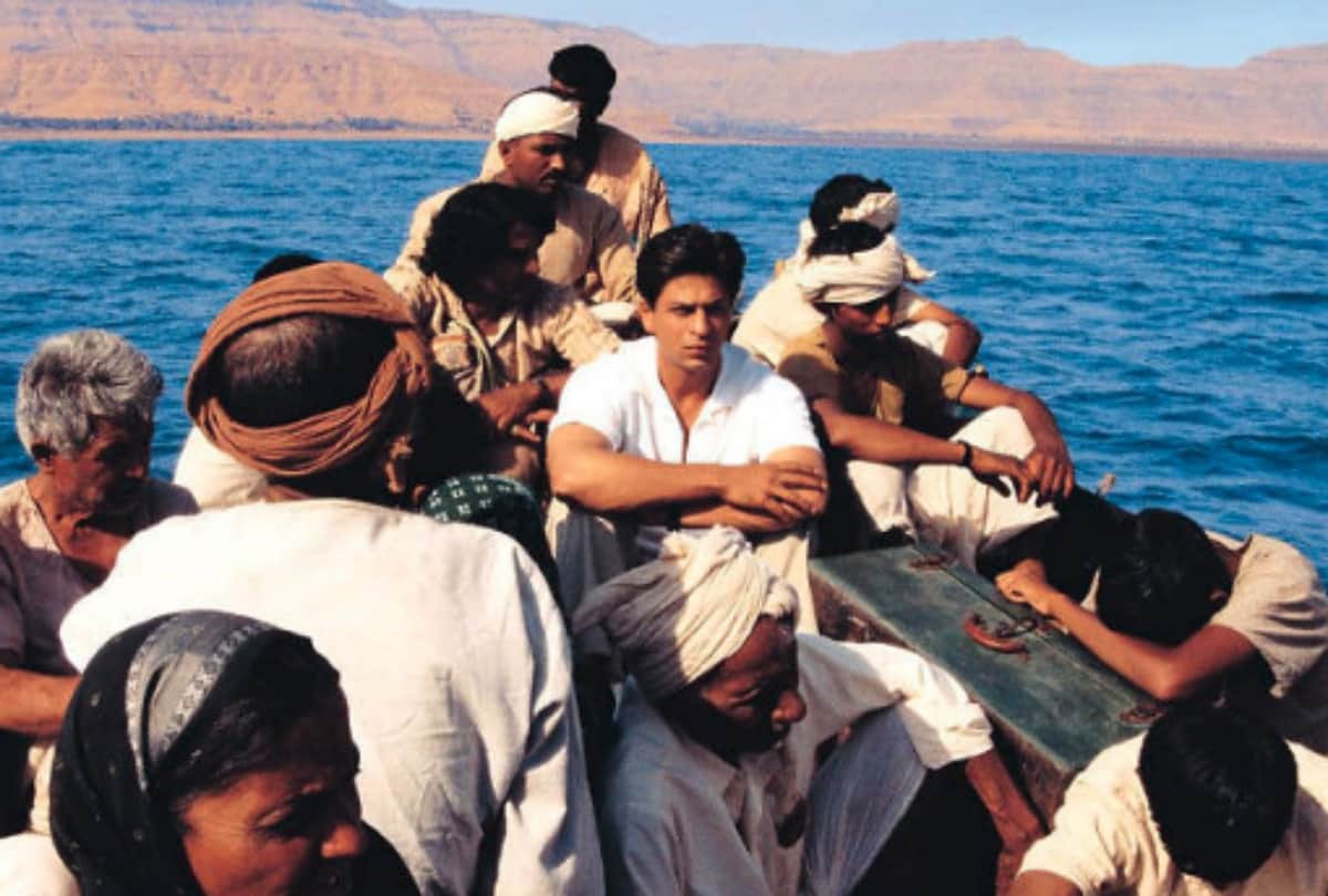 Independence Day Special 8 Bollywood films actors plays spy and coach role to save India 