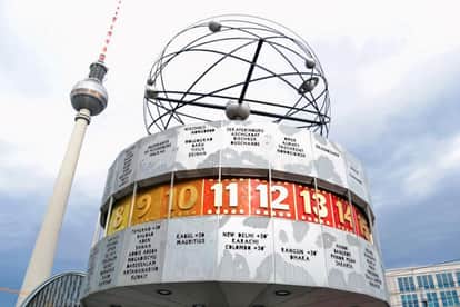 People can see the time of 148 major cities of the world from this World Clock