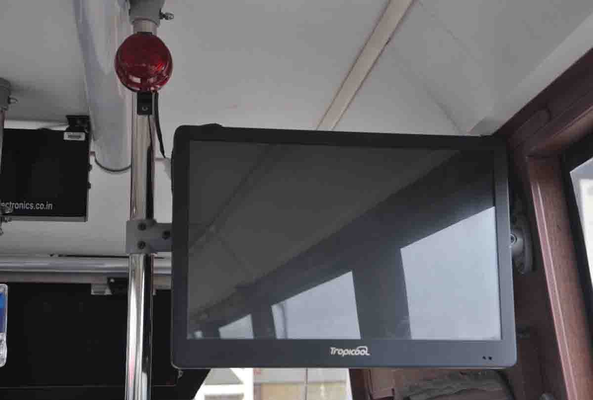 Electric non-AC bus from Lucknow to Kanpur