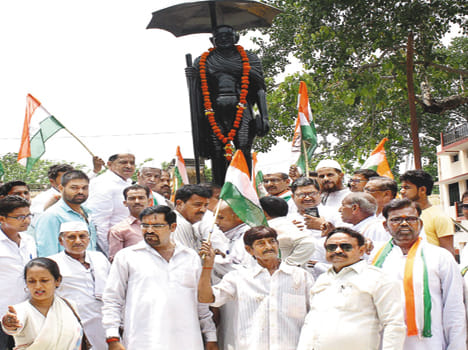 Acceptance of joining hands with Hindu-Muslims for cordiality