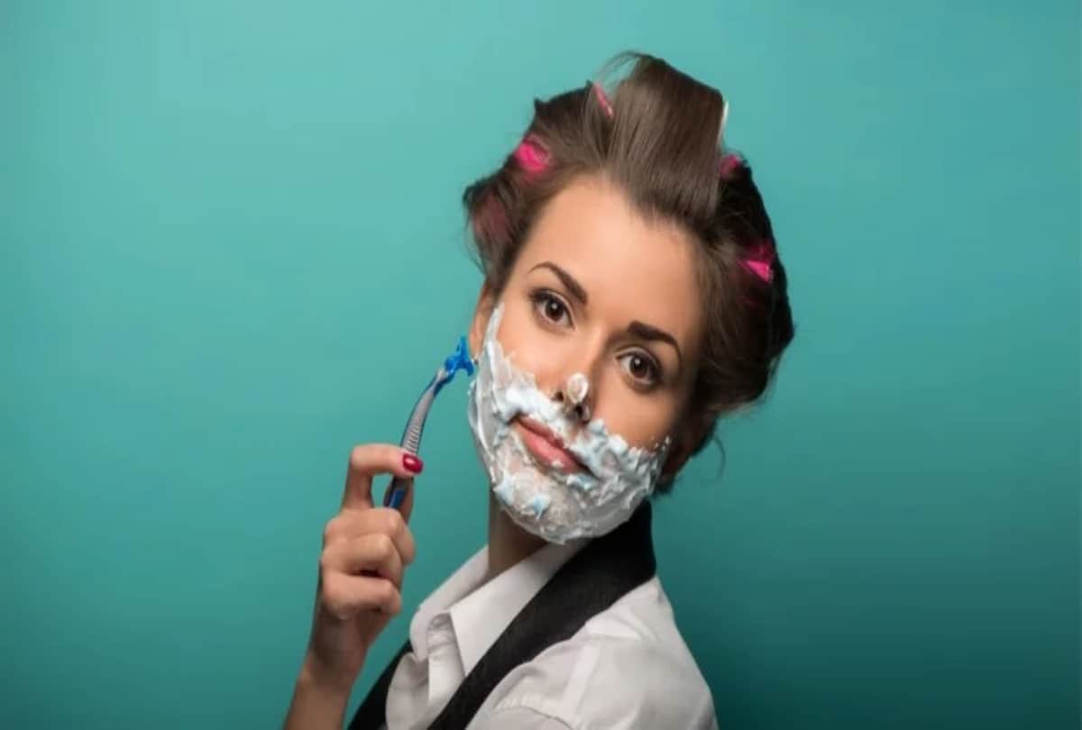 egg and sugar face pack to remove unwanted facial hair