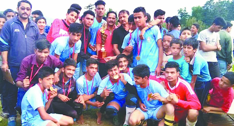 modern inter college won the football title
