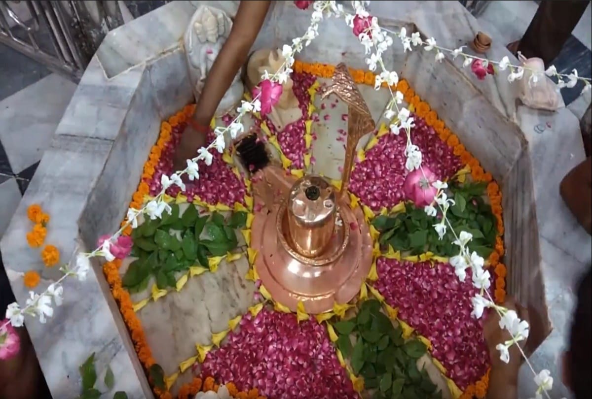 sawan 2018 famous and ancient shiv temple in allahabad