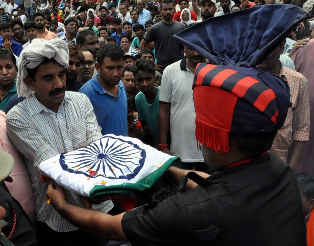 Gurez Encounter martyr hameer singh pokhariyal cremation 
