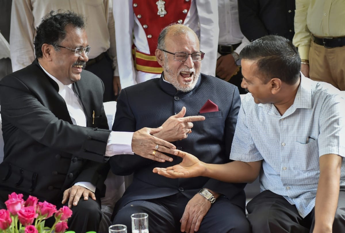 photos of delhi high court chief justice menon oath in ceremony when lg kejriwal shares light moment