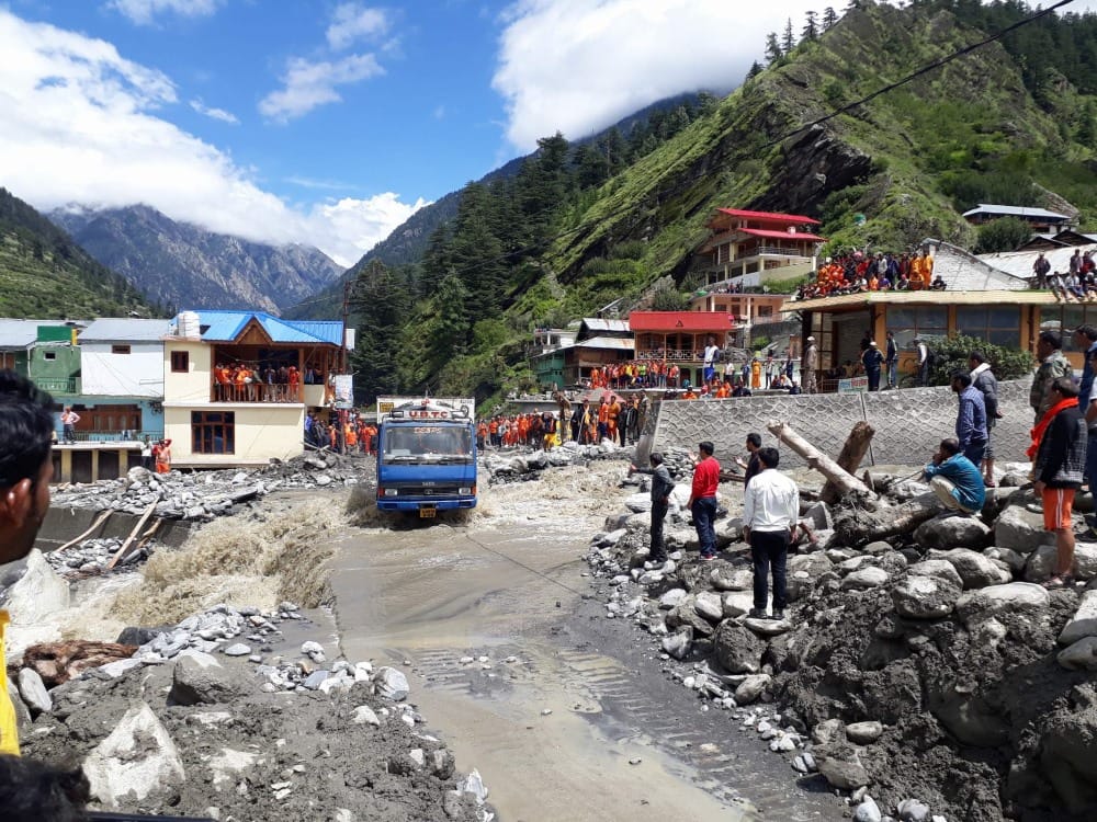 flood in uttarkashi kheer ganga debris in many house 