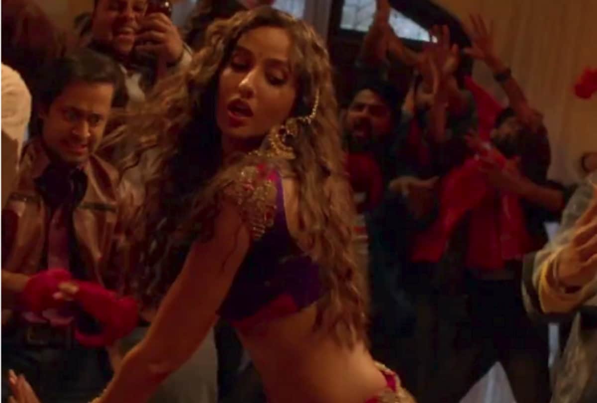 Kamariya: Nora Fatehi new Kamariya song of film Stree has been released