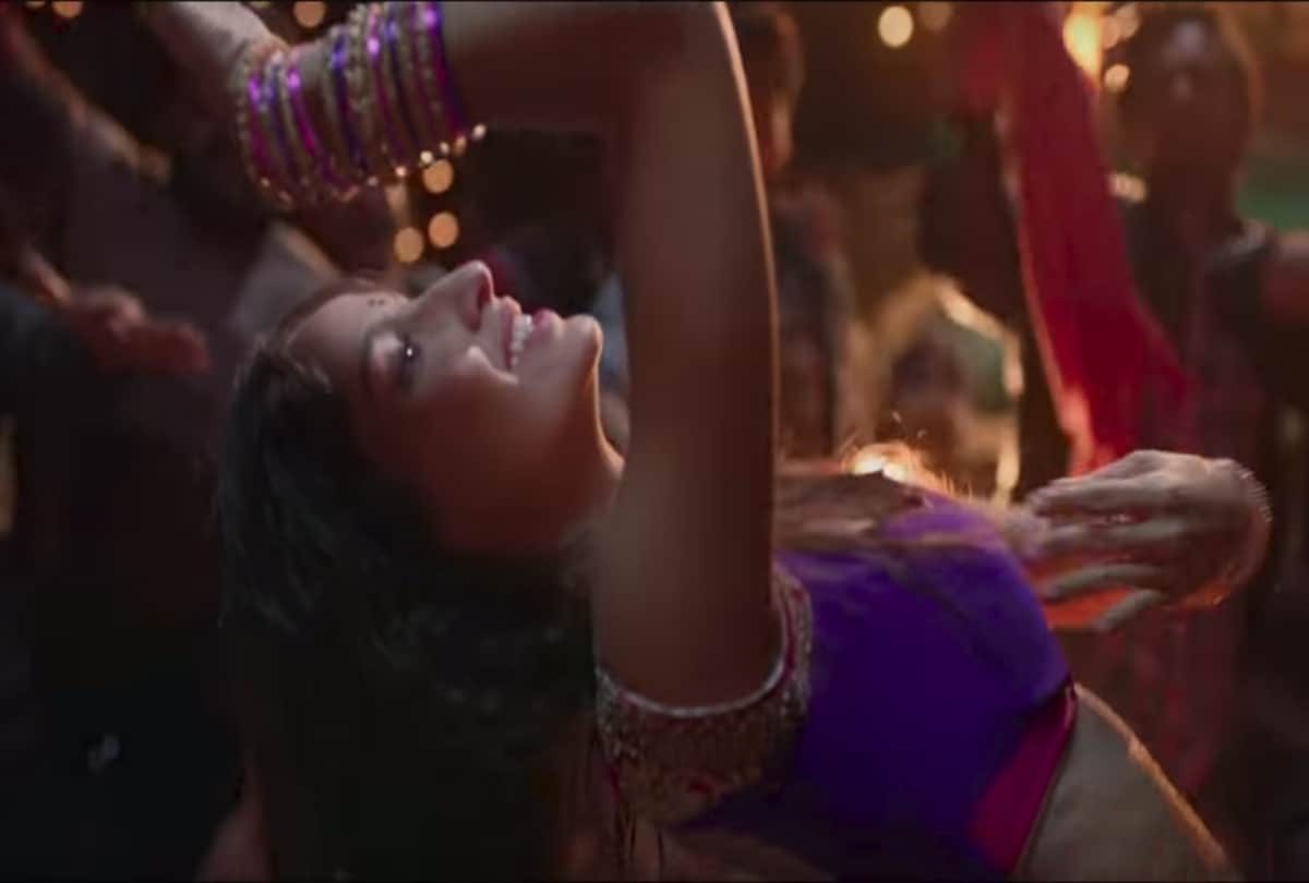 Kamariya: Nora Fatehi new Kamariya song of film Stree has been released