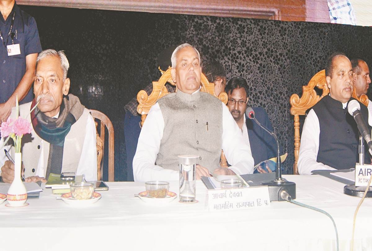 governor acharya dev vrat hits out at officers