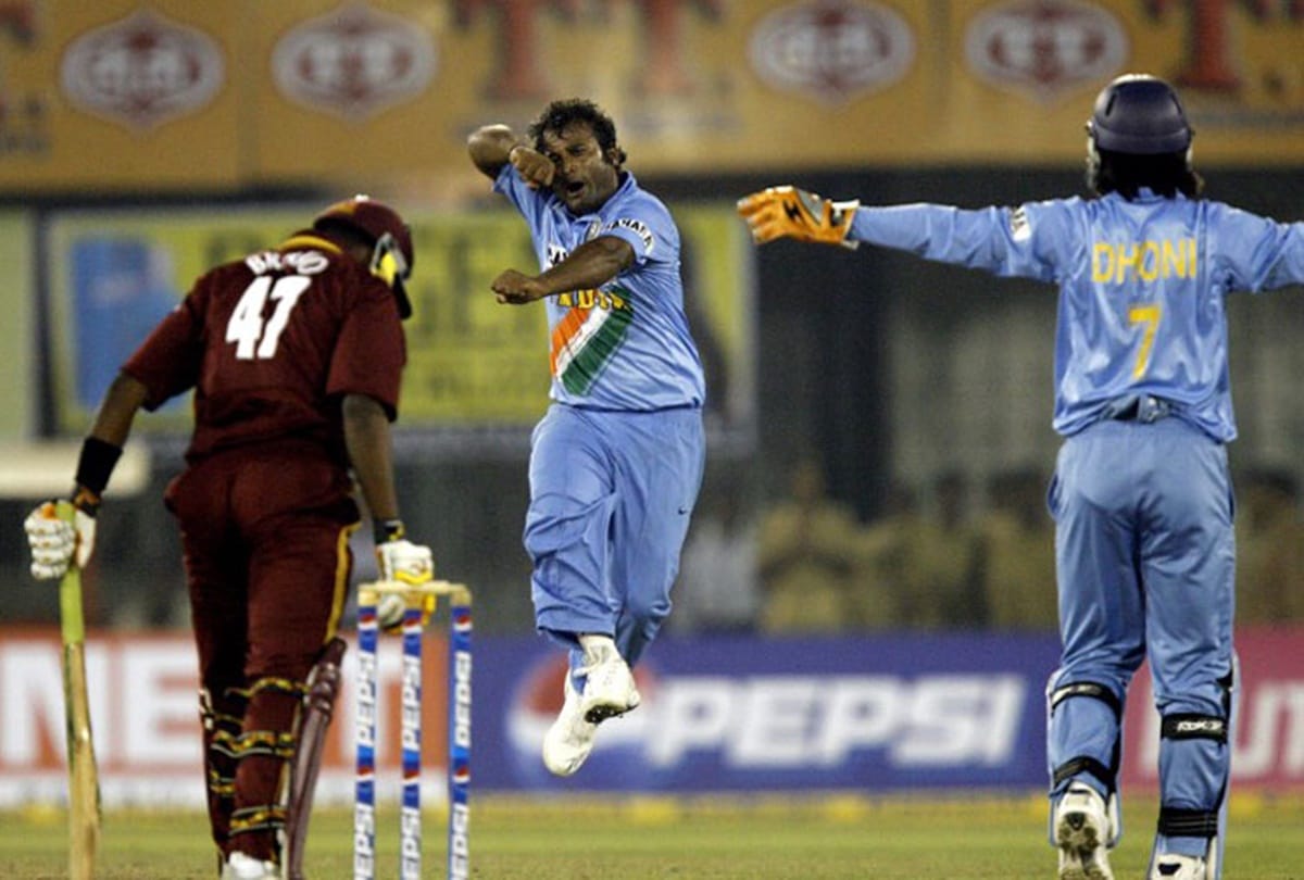 Sunil Joshi, Ramesh Powar among top applicants for Indian women’s coach job